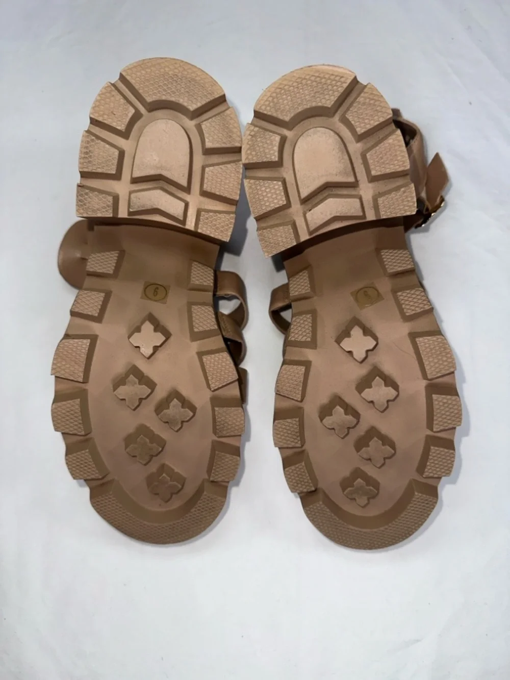 Steve Madden Cosmic Gladiator Platform Sandal Chunky Lug Sole Nude Womens Size 9